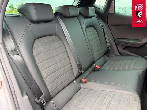 1.0 TSI XCELLENCE Hatchback 5dr Petrol Manual Euro 6 (s/s) (110 ps)