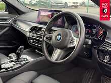 BMW 5 Series 520d MHT M Sport 2.0 520d MHT M Sport Saloon 4dr Diesel Hybrid Steptronic Euro 6 (s/s) (190 ps) 
