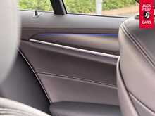 BMW 5 Series 520d MHT M Sport 2.0 520d MHT M Sport Saloon 4dr Diesel Hybrid Steptronic Euro 6 (s/s) (190 ps) 