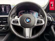 BMW 5 Series 520d MHT M Sport 2.0 520d MHT M Sport Saloon 4dr Diesel Hybrid Steptronic Euro 6 (s/s) (190 ps) 
