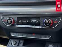 Audi Q5 TDI Sport 2.0 TDI 40 Sport SUV 5dr Diesel S Tronic quattro Euro 6 (s/s) (190 ps) 