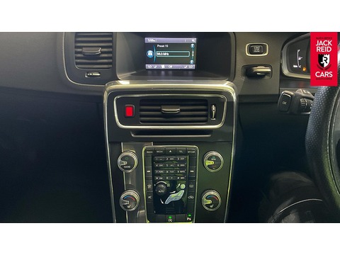 2.0 D3 R-Design Lux Saloon 4dr Diesel Manual Euro 6 (s/s) (150 ps)