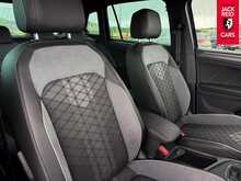 Volkswagen Tiguan TDI R-Line 2.0 TDI R-Line SUV 5dr Diesel DSG Euro 6 (s/s) (150 ps) 