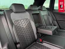 Volkswagen Tiguan TDI R-Line 2.0 TDI R-Line SUV 5dr Diesel DSG Euro 6 (s/s) (150 ps) 