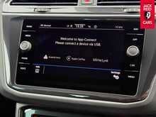 Volkswagen Tiguan TDI R-Line 2.0 TDI R-Line SUV 5dr Diesel DSG Euro 6 (s/s) (150 ps) 