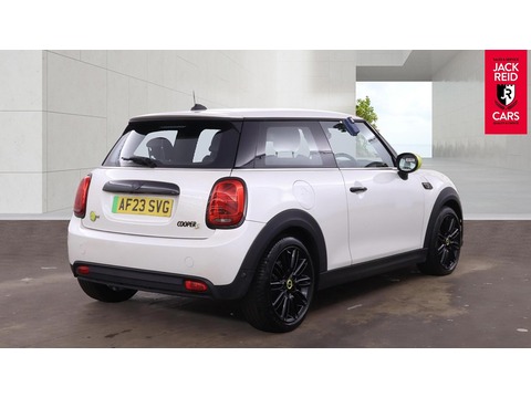 Cooper SE 32.6kWh Level 2 Hatchback 3dr Electric Auto (184 ps)