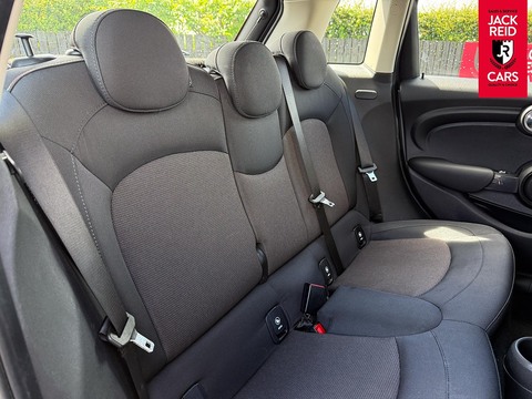 1.5 Cooper Hatchback 5dr Petrol Manual Euro 6 (s/s) (136 ps)