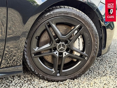 2.0 A35 AMG (Executive) Hatchback 5dr Petrol SpdS DCT 4MATIC Euro 6 (s/s) (306 ps)