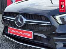 Mercedes-Benz A Class A35 AMG 2.0 A35 AMG (Executive) Hatchback 5dr Petrol SpdS DCT 4MATIC Euro 6 (s/s) (306 ps) 