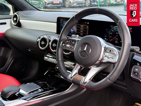 2.0 A35 AMG (Executive) Hatchback 5dr Petrol SpdS DCT 4MATIC Euro 6 (s/s) (306 ps)