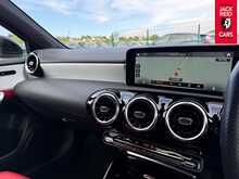 Mercedes-Benz A Class A35 AMG 2.0 A35 AMG (Executive) Hatchback 5dr Petrol SpdS DCT 4MATIC Euro 6 (s/s) (306 ps) 