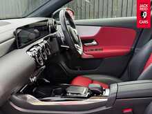 Mercedes-Benz A Class A35 AMG 2.0 A35 AMG (Executive) Hatchback 5dr Petrol SpdS DCT 4MATIC Euro 6 (s/s) (306 ps) 