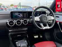 Mercedes-Benz A Class A35 AMG 2.0 A35 AMG (Executive) Hatchback 5dr Petrol SpdS DCT 4MATIC Euro 6 (s/s) (306 ps) 