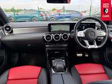 Mercedes-Benz A Class A35 AMG 2.0 A35 AMG (Executive) Hatchback 5dr Petrol SpdS DCT 4MATIC Euro 6 (s/s) (306 ps) 