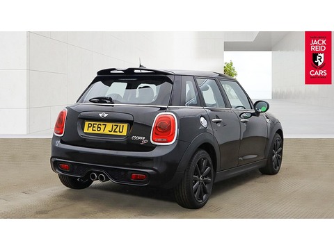 2.0 Cooper SD Hatchback 5dr Diesel Auto 6Spd Euro 6 (s/s) (170 ps)