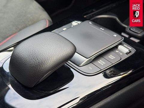 1.3 A180 AMG Line (Executive) Saloon 4dr Petrol 7G-DCT Euro 6 (s/s) (136 ps)