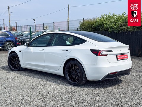 Saloon 4dr Electric Auto RWD (208 ps)