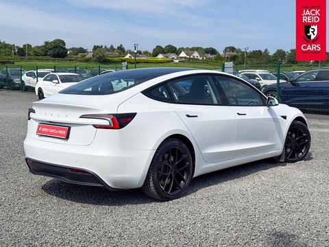 Saloon 4dr Electric Auto RWD (208 ps)