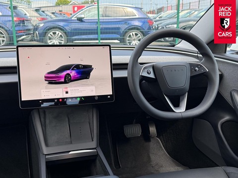 Saloon 4dr Electric Auto RWD (208 ps)