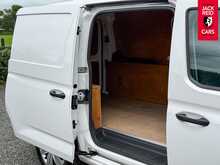 Volkswagen Caddy Maxi TDI C20 Commerce 2.0 TDI C20 Commerce Panel Van 6dr Diesel Manual LWB Euro 6 (s/s) (102 ps) 