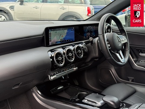2.0 A180d Sport Edition (Executive) Hatchback 5dr Diesel 8G-DCT Euro 6 (s/s) (116 ps)