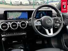 Mercedes-Benz A Class A180d Sport Edition 2.0 A180d Sport Edition (Executive) Hatchback 5dr Diesel 8G-DCT Euro 6 (s/s) (116 ps) 