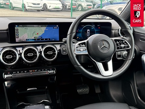 2.0 A180d Sport Edition (Executive) Hatchback 5dr Diesel 8G-DCT Euro 6 (s/s) (116 ps)
