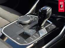 BMW 3 Series 318d MHT SE Pro 2.0 318d MHT SE Pro Saloon 4dr Diesel Hybrid Auto Euro 6 (s/s) (150 ps) 
