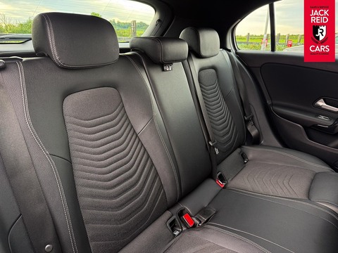 1.3 A180 SE Hatchback 5dr Petrol Manual Euro 6 (s/s) (136 ps)