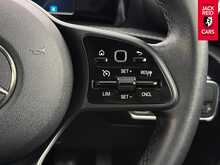 Mercedes-Benz A Class A180 SE 1.3 A180 SE Hatchback 5dr Petrol Manual Euro 6 (s/s) (136 ps) 