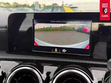 Mercedes-Benz A Class A180 SE 1.3 A180 SE Hatchback 5dr Petrol Manual Euro 6 (s/s) (136 ps) 