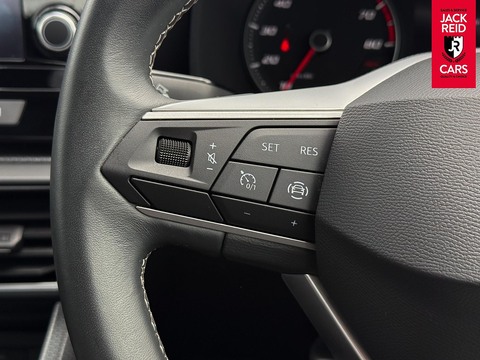1.0 TSI EVO SE Hatchback 5dr Petrol Manual Euro 6 (s/s) (110 ps)