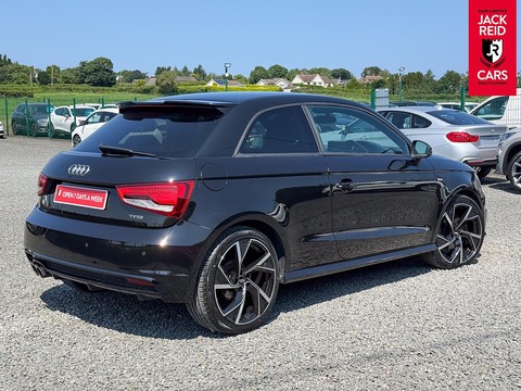 1.4 TFSI CoD Black Edition Hatchback 3dr Petrol Manual Euro 6 (s/s) (Nav) (150 ps)