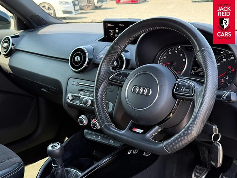 1.4 TFSI CoD Black Edition Hatchback 3dr Petrol Manual Euro 6 (s/s) (Nav) (150 ps)
