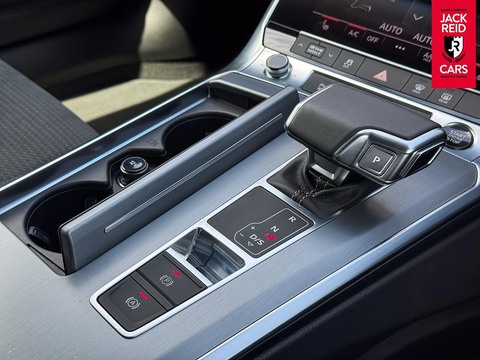 2.0 TFSI 40 S line Estate 5dr Petrol S Tronic Euro 6 (s/s) (204 ps)