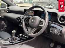 Mercedes-Benz A Class A180d SE 1.5 A180d SE Hatchback 5dr Diesel Manual Euro 6 (s/s) (116 ps) 