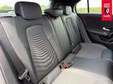 Mercedes-Benz A Class A180d SE 1.5 A180d SE Hatchback 5dr Diesel Manual Euro 6 (s/s) (116 ps) 