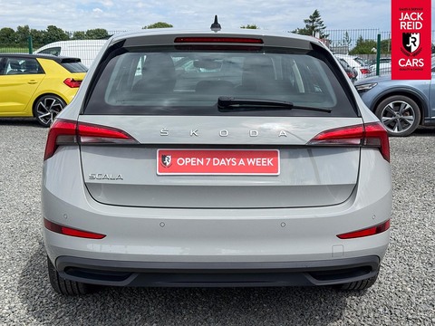1.0 TSI SE Technology Hatchback 5dr Petrol Manual Euro 6 (s/s) (95 ps)