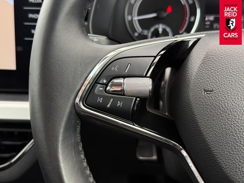 1.0 TSI SE Technology Hatchback 5dr Petrol Manual Euro 6 (s/s) (95 ps)