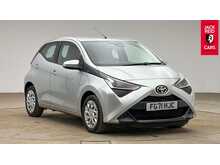 Toyota AYGO VVT-i x-play 1.0 VVT-i x-play Hatchback 5dr Petrol Manual Euro 6 (s/s) (71 ps) 