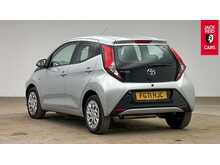 Toyota AYGO VVT-i x-play 1.0 VVT-i x-play Hatchback 5dr Petrol Manual Euro 6 (s/s) (71 ps) 