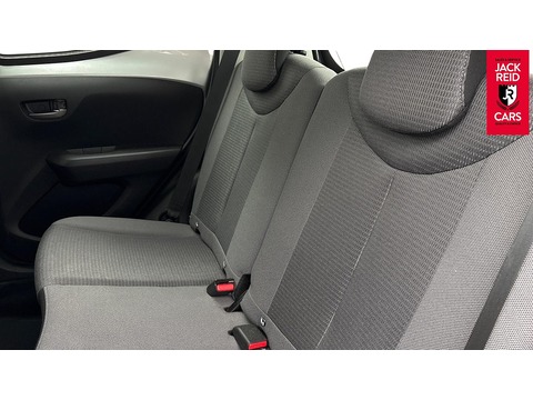 1.0 VVT-i x-play Hatchback 5dr Petrol Manual Euro 6 (s/s) (71 ps)
