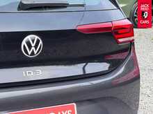 Volkswagen ID.3 Pro Performance Life Pro Performance 58kWh Life Hatchback 5dr Electric Auto (204 ps) 