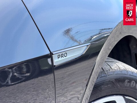 Pro Performance 58kWh Life Hatchback 5dr Electric Auto (204 ps)