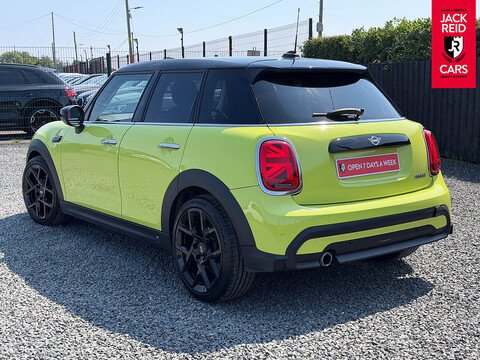 1.5 Cooper Classic Hatchback 5dr Petrol Steptronic Euro 6 (s/s) (136 ps)