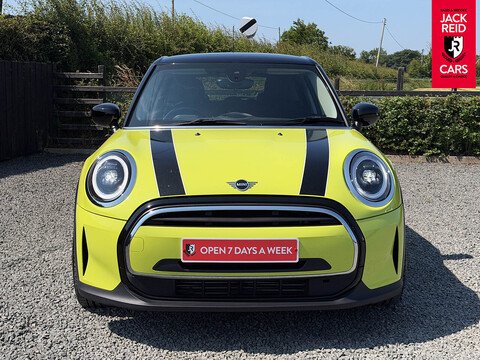 1.5 Cooper Classic Hatchback 5dr Petrol Steptronic Euro 6 (s/s) (136 ps)