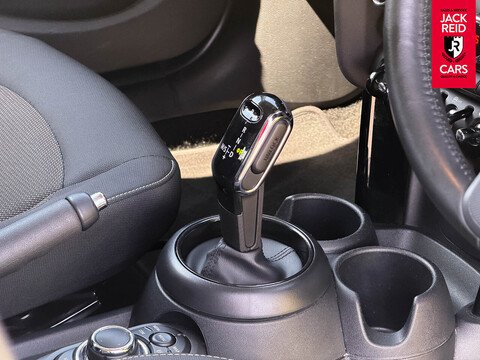 1.5 Cooper Classic Hatchback 5dr Petrol Steptronic Euro 6 (s/s) (136 ps)