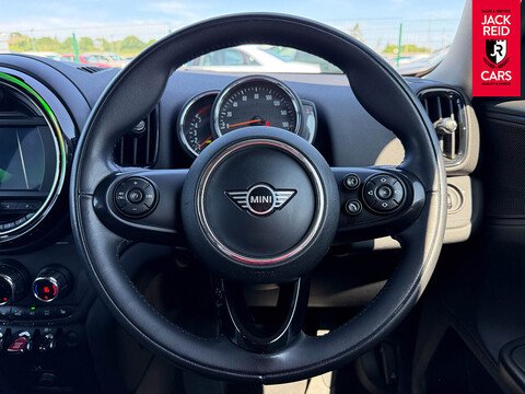 2.0 Cooper D Classic SUV 5dr Diesel Manual Euro 6 (s/s) (150 ps)