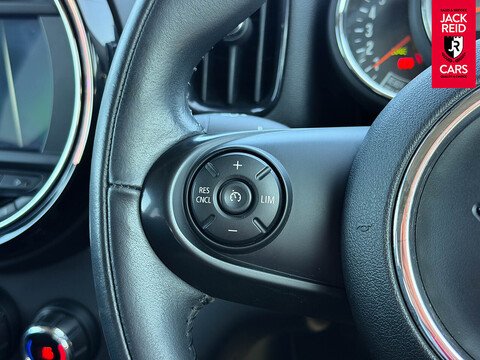 2.0 Cooper D Classic SUV 5dr Diesel Manual Euro 6 (s/s) (150 ps)