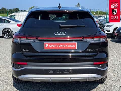 40 Launch Edition SUV 5dr Electric Auto 82kWh (204 ps)